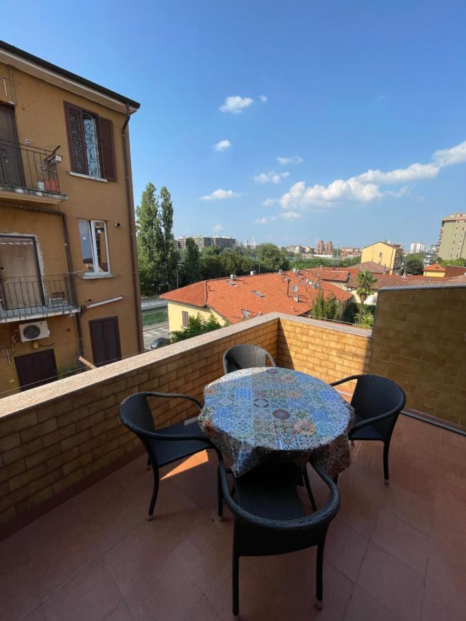 Appartamento De Sura - La Terrazza Sul Naviglio Milano Esterno foto